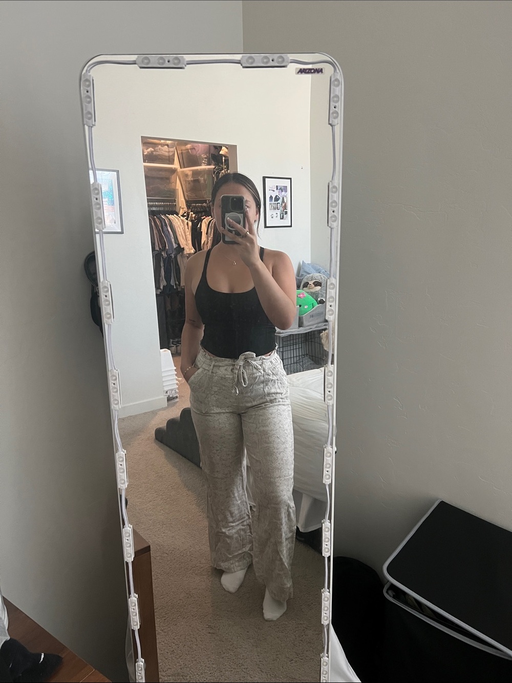 Rewash Neutral Textured Linen-Blend Shorts